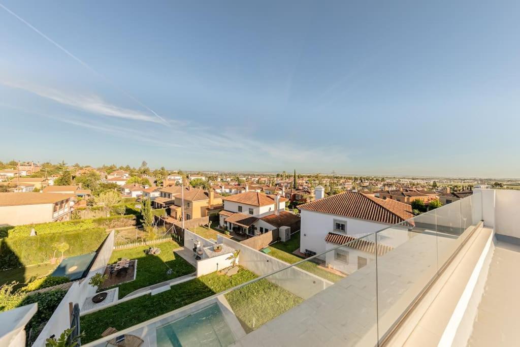 Villa Con Piscina Privada Gelves Εξωτερικό φωτογραφία