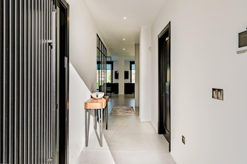 Villa Con Piscina Privada Gelves Εξωτερικό φωτογραφία